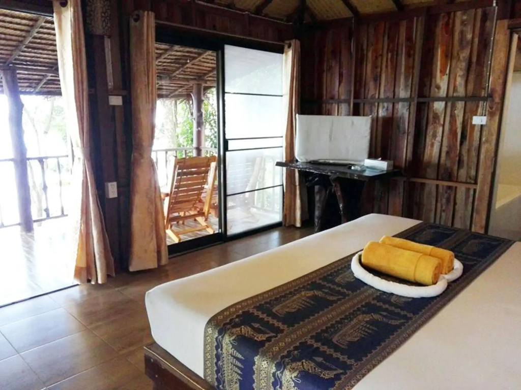 Koh Jum Resort