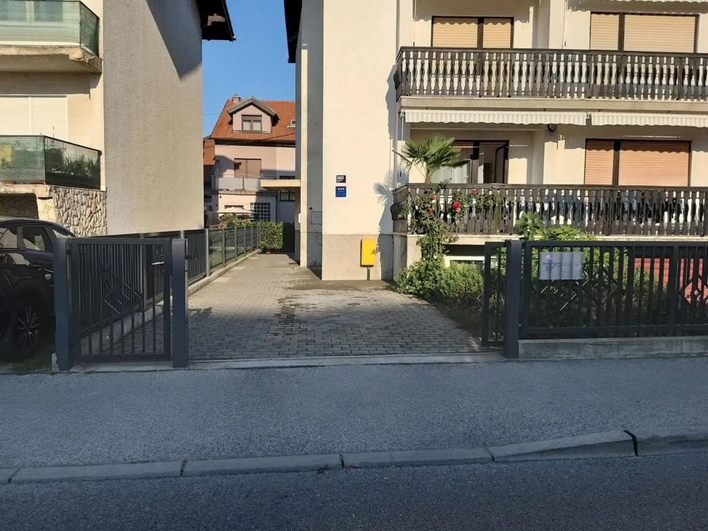 Apartment Lenchy