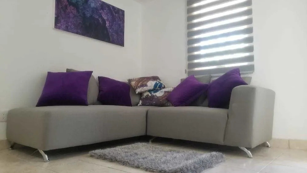 Room Privado Violeta