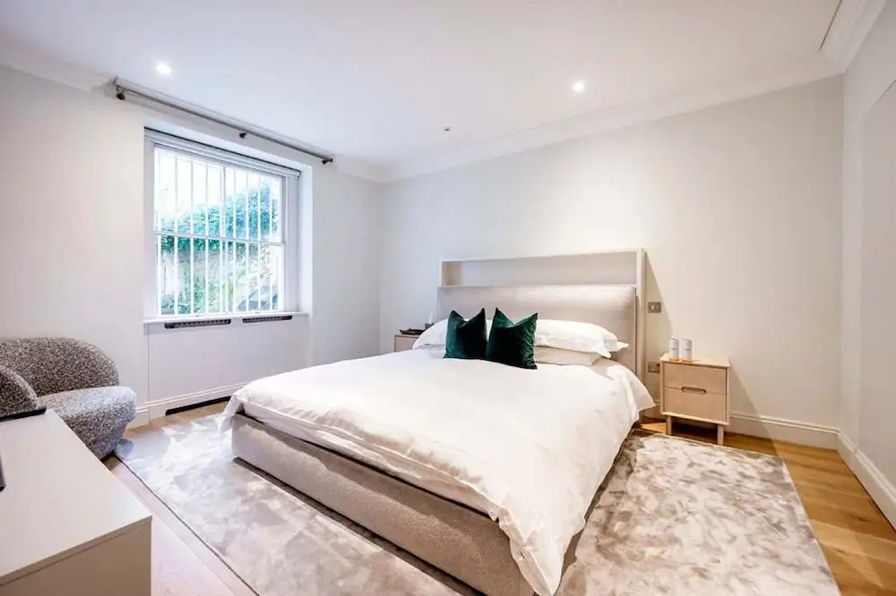 Kensington High Life- by Out of Office Lifestyle