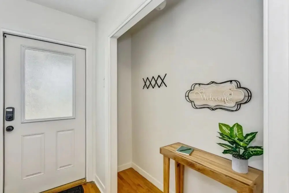 Near Downtown Beach House Apt