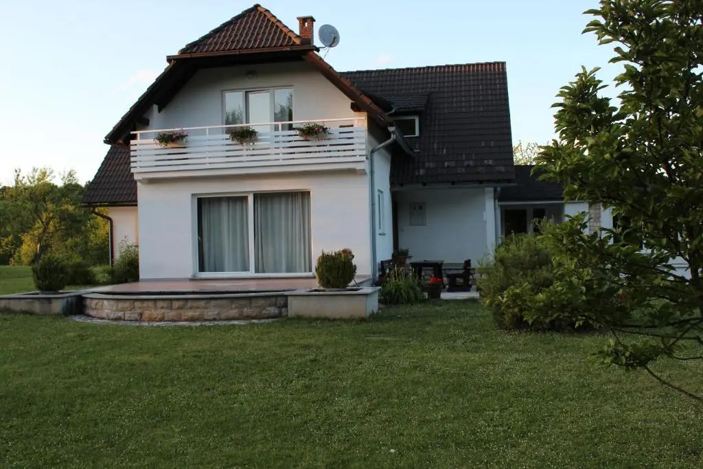 House Biba & Leona