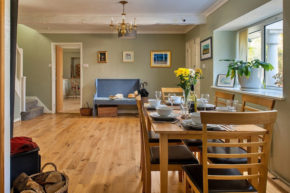 Riverside Holiday Home in Dolgellau, No Deposit