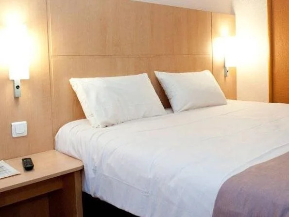 Egg Hotel Gonesse