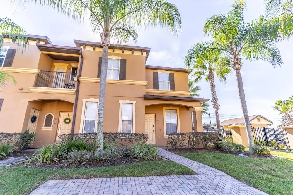 243 Regal Palms