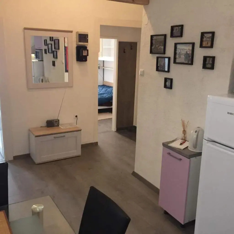 APARTMENT MAX 4 stars