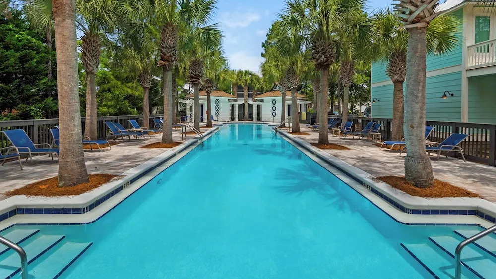 Modern Beach Home in Seagrove - Across From Eastern Lake