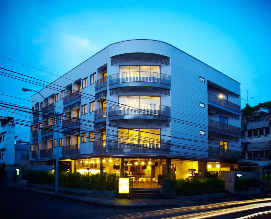 Siri Oriental Bangkok Hotel
