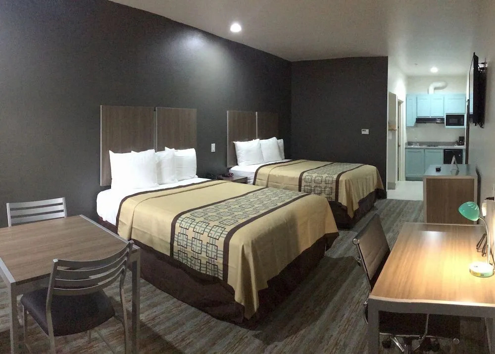 Scottish Inn & Suites - Conroe