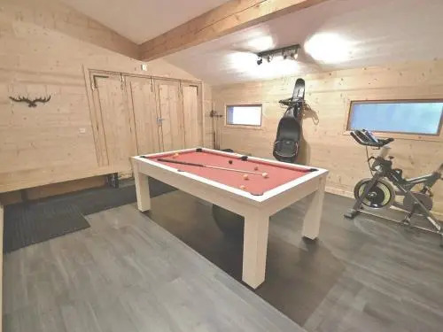 House Chalet très haut standing 9-10 pers, proche des pistes!