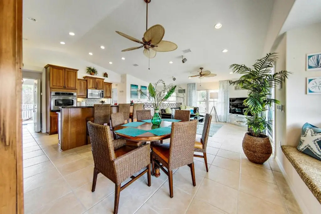 Oasis by the Sea Beach Front Community - Luxurious Pool Spa Home with Waterfall - Sleeps 10 - Come