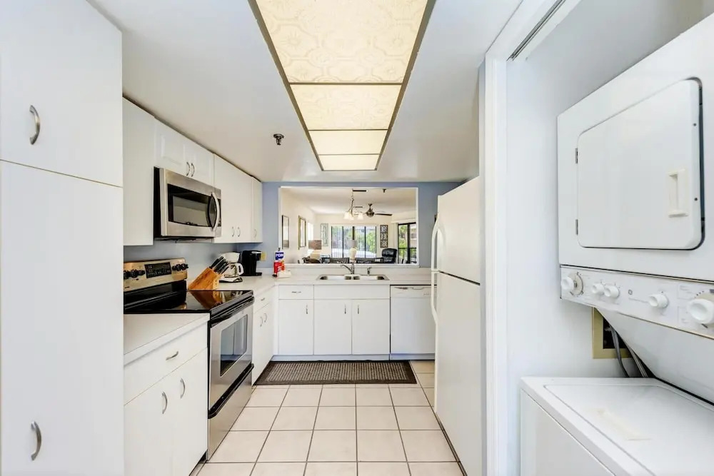 Gulf Breeze Ami-2bd-2ba-condo-private Beach Access-heater Pool-water Views From Every Window