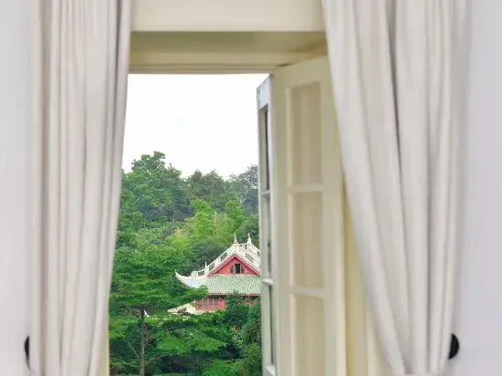 Yiyuan Hotel