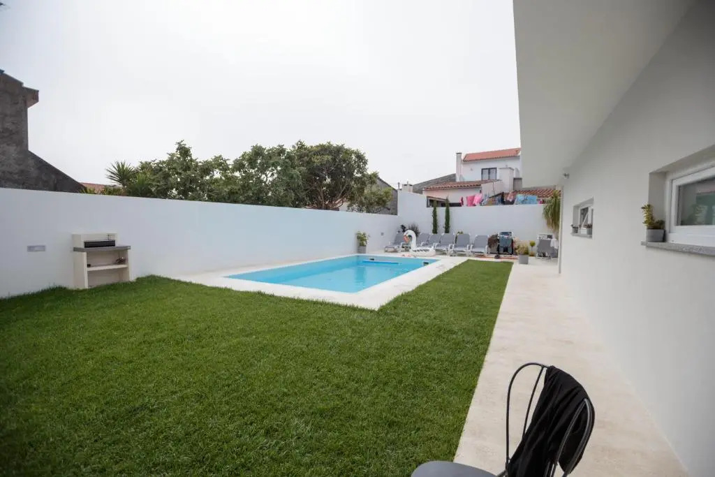 The Spot Ofir