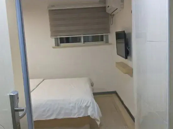 Huayi Hotel