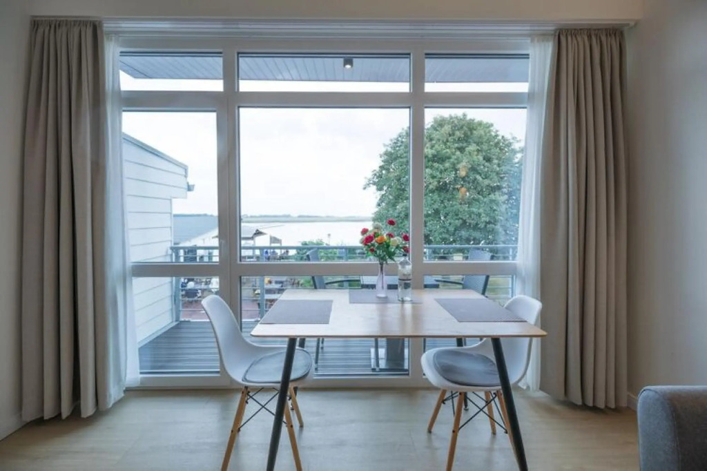 Apartment with a wonderful view of the Eider