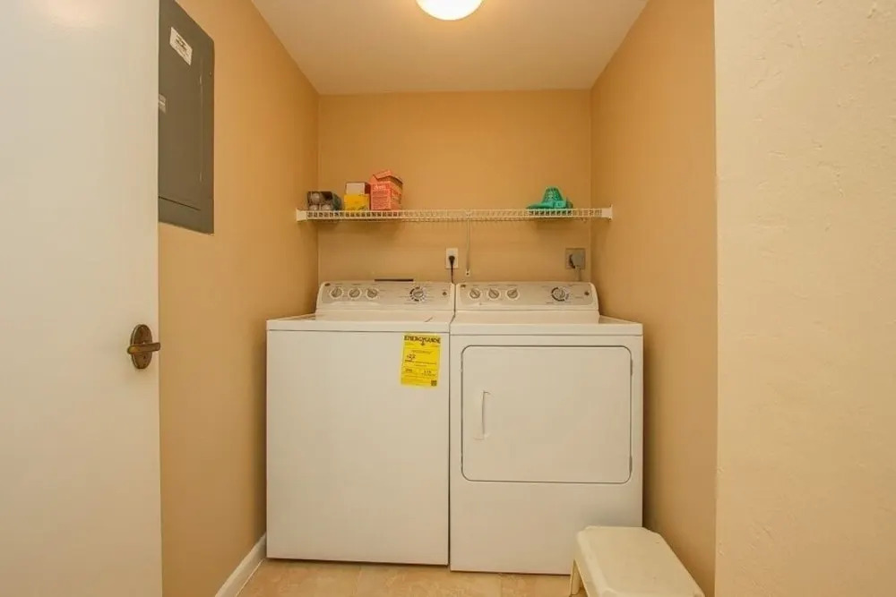 Som 701 - Somerset 3 Bedroom Condo by Redawning