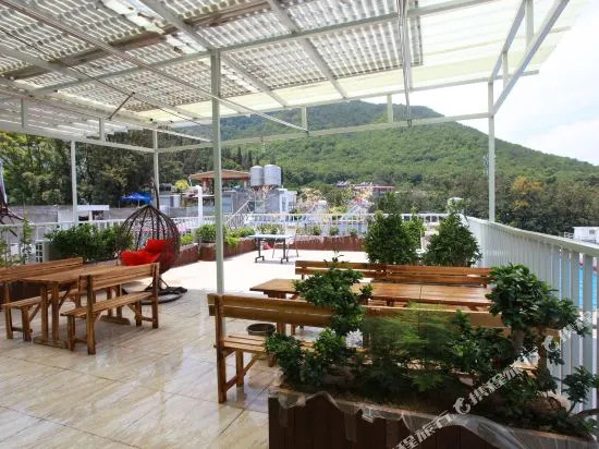 Xichang Snail Inn