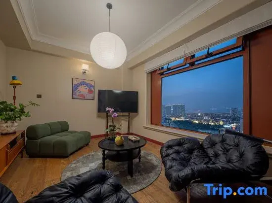 Haigang Youxin · Seaview Resort Cloud Homestay (Dalian Renmin Road Zhongshan Square Subway Station)