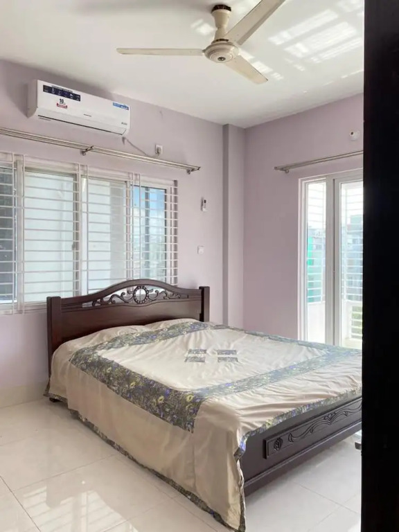 4 Beds Condo Holiday Home at Bashundhara, Dhaka