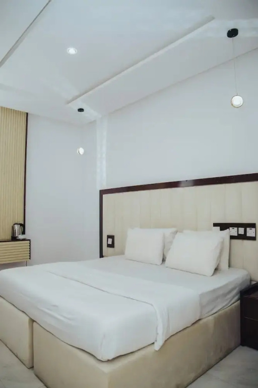 The Rock Aparthotel