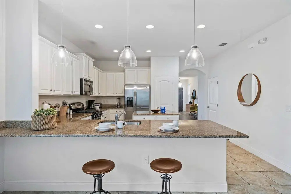 4131 Oaktree Drive