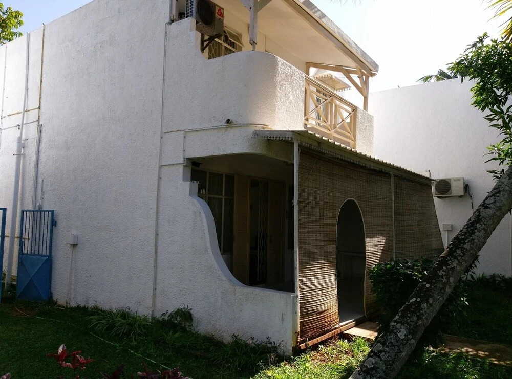 House With 3 Bedrooms in Trou-aux-biches, With Pool Access, Enclosed G