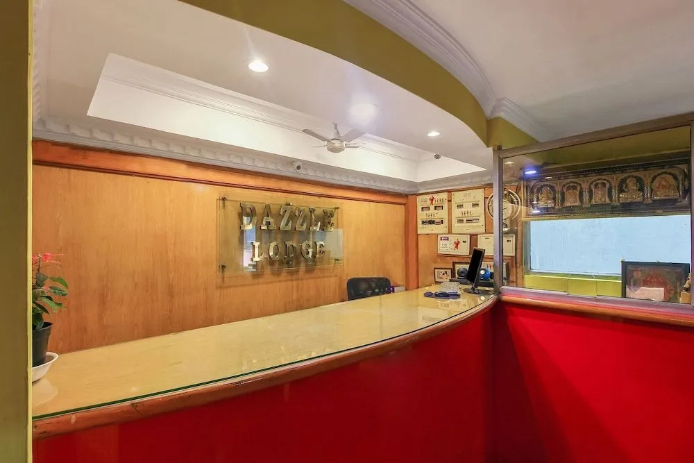 OYO 26562 Dazzle Lodge