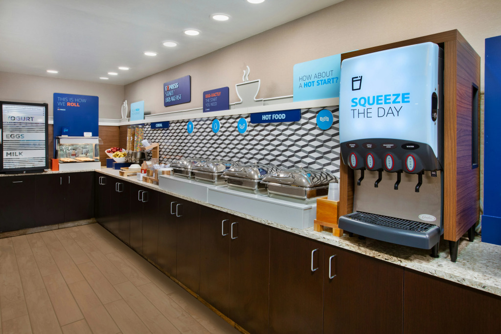 Holiday Inn Express & Suites Eden Prairie - Minneapolis by IHG
