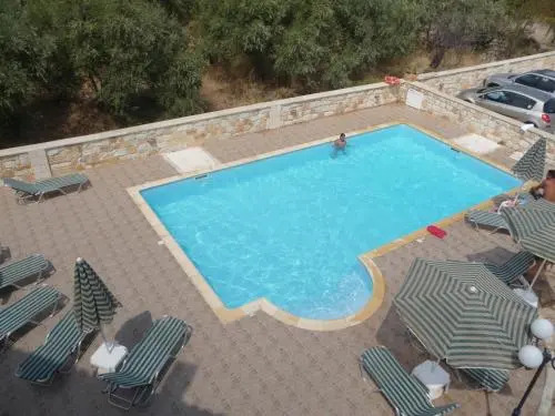 Irida Apartments -EX BLAZIS HOUSE