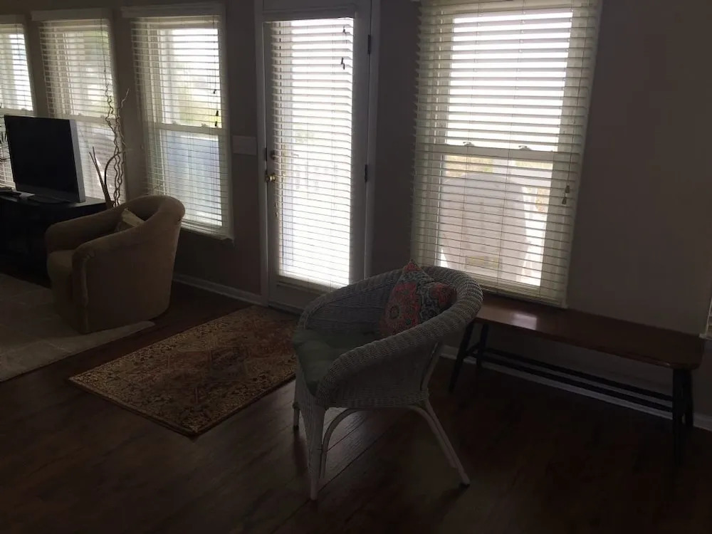 Sandy Shores - 4 Br Home