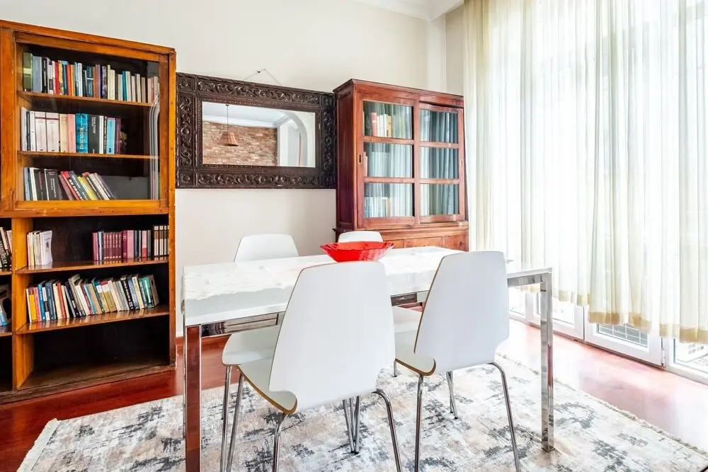 Centrally Located Apartment With Balcony in Sisli
