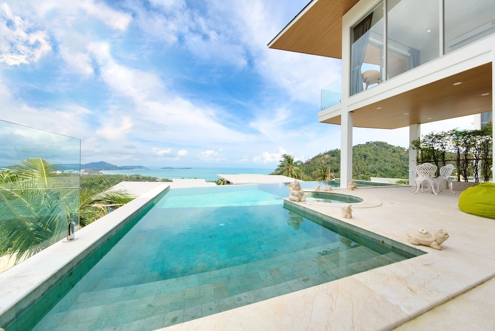 Villa Iroxa with Panoramic Sea View