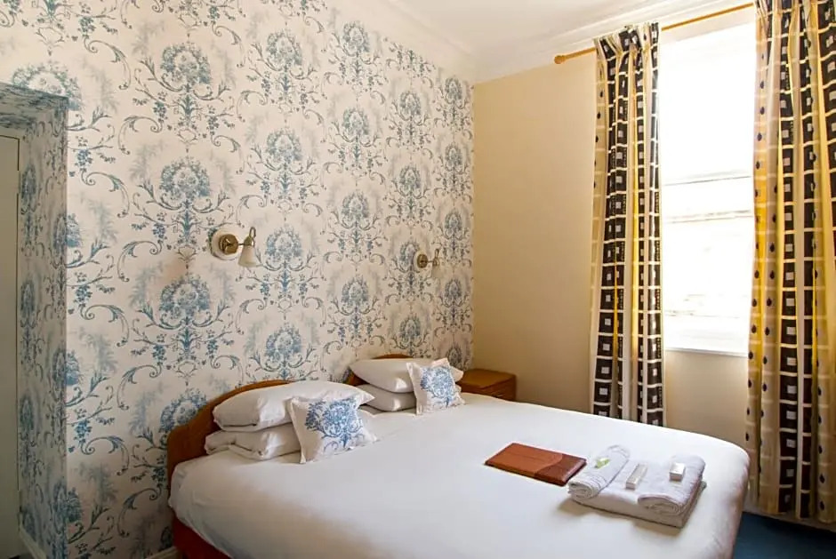 Royal Mackintosh Hotel