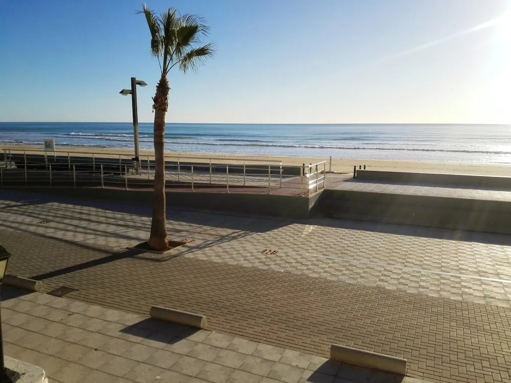 House With 3 Bedrooms in Orpesa, With Wonderful sea View and Enclosed