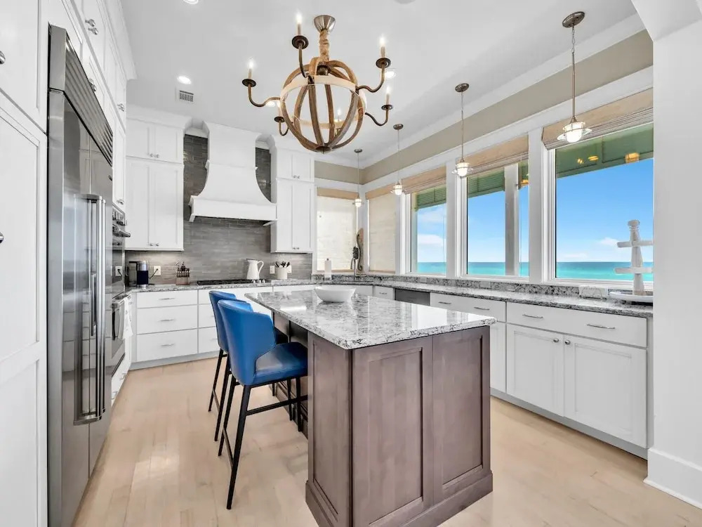 4BR Beachfront Home With Hot tub & Private Beach Access!