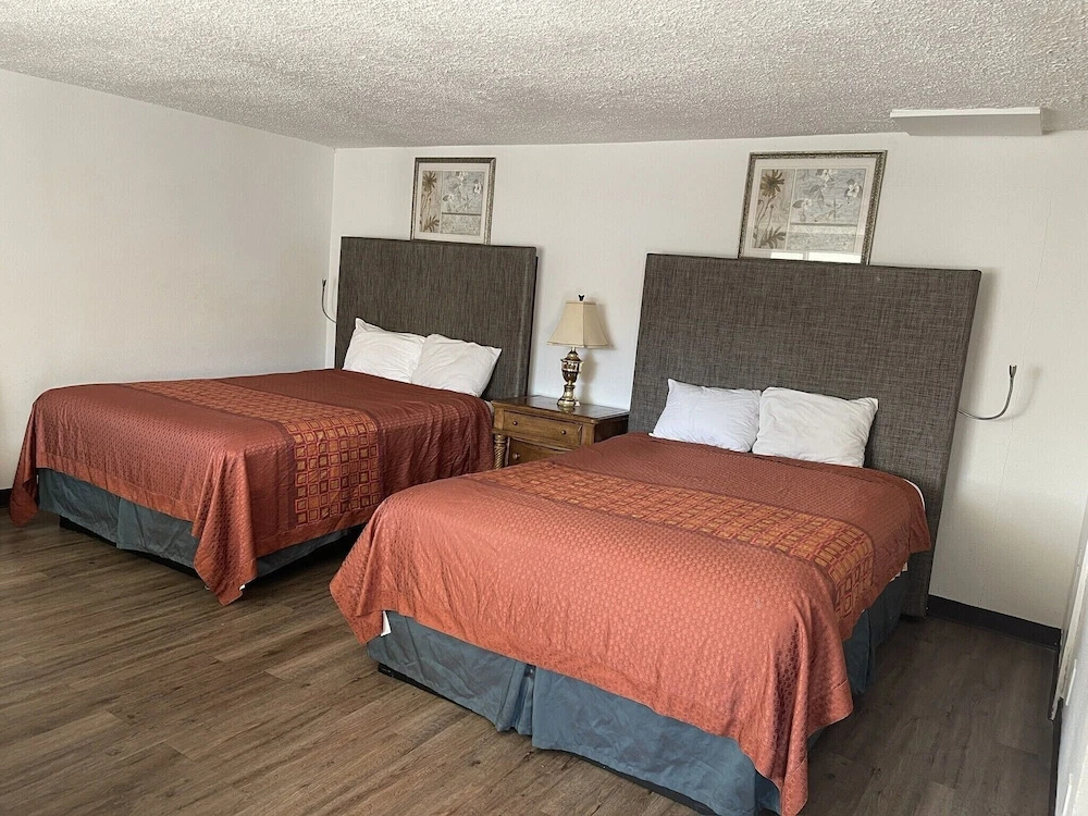 Safari Motel