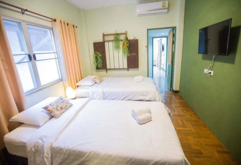 Iroom Boutique House