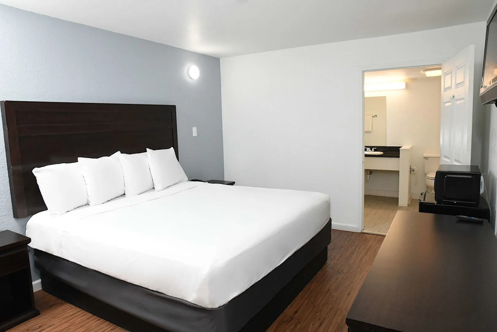 Regency Inn