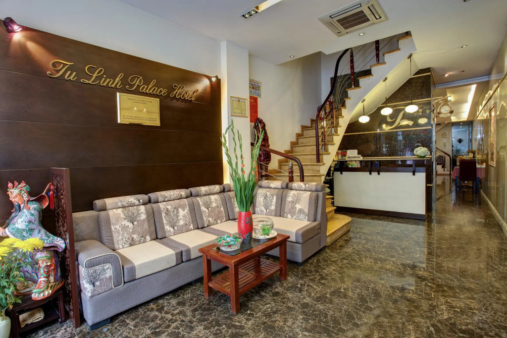 Tu Linh Palace Hotel