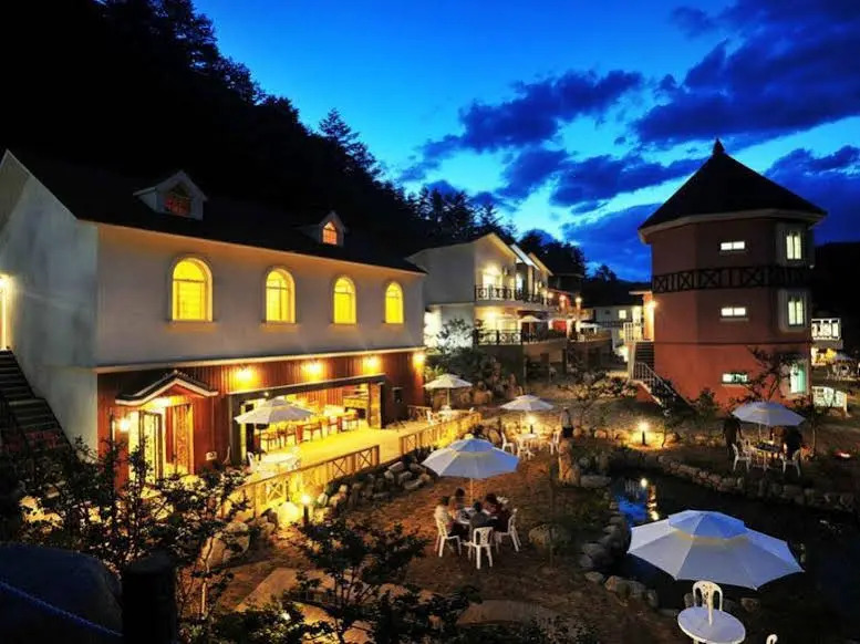 Hills 5 Resort