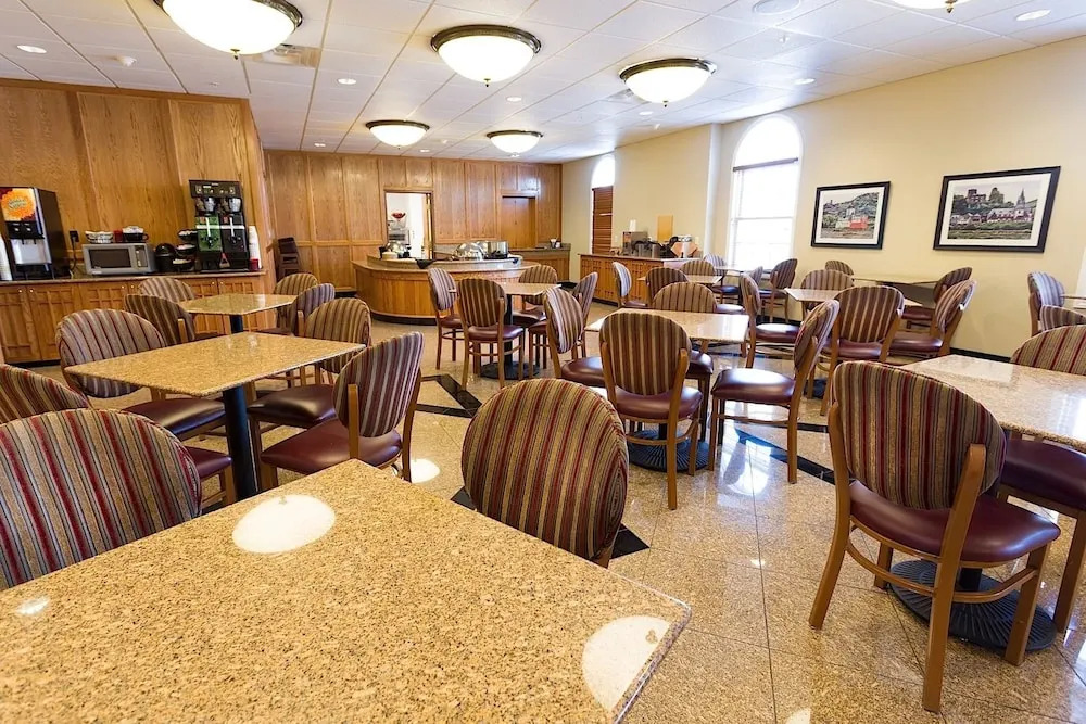 Marv Herzog Hotel