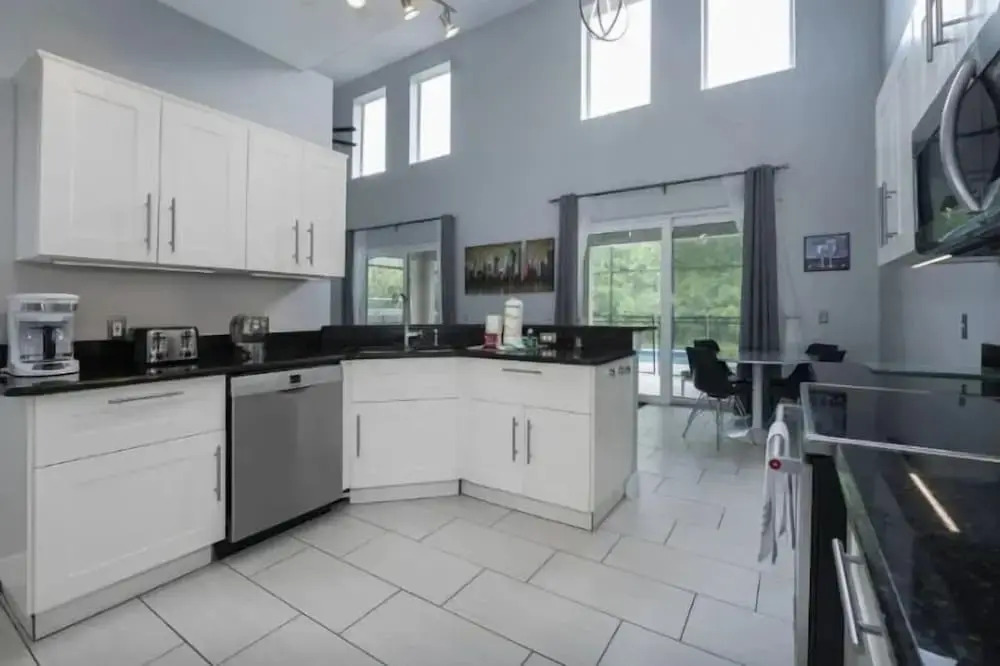 6Br Retreat W/ South Pool, Spa & Game Room Fun