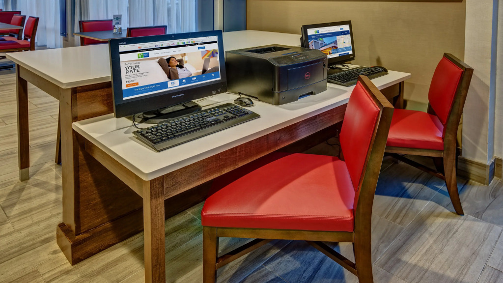 Holiday Inn Express Memphis Medical Center - Midtown by IHG