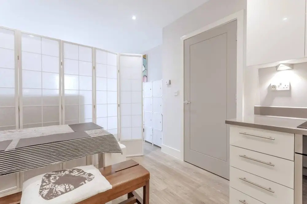 Pristine Modern Flat in East London