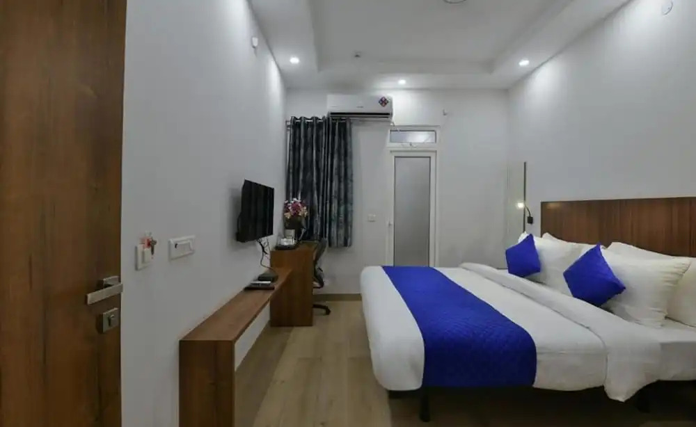 Hotel Emporio
