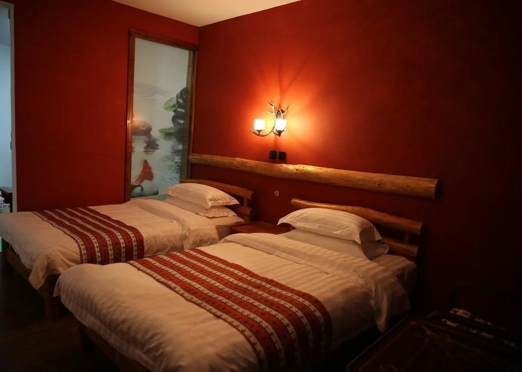 Nirvana Hotel - Hostel