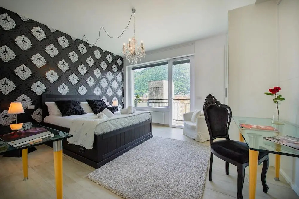 Victoria Apartment