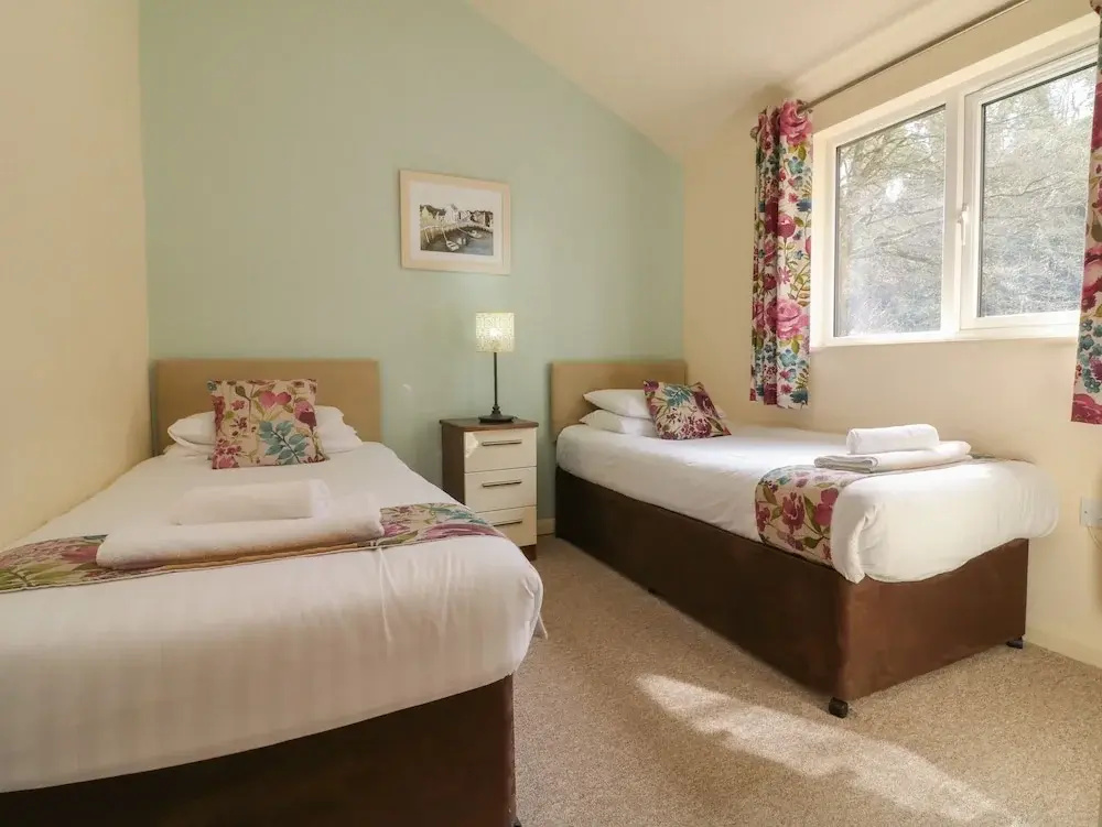 3 Manleigh Park