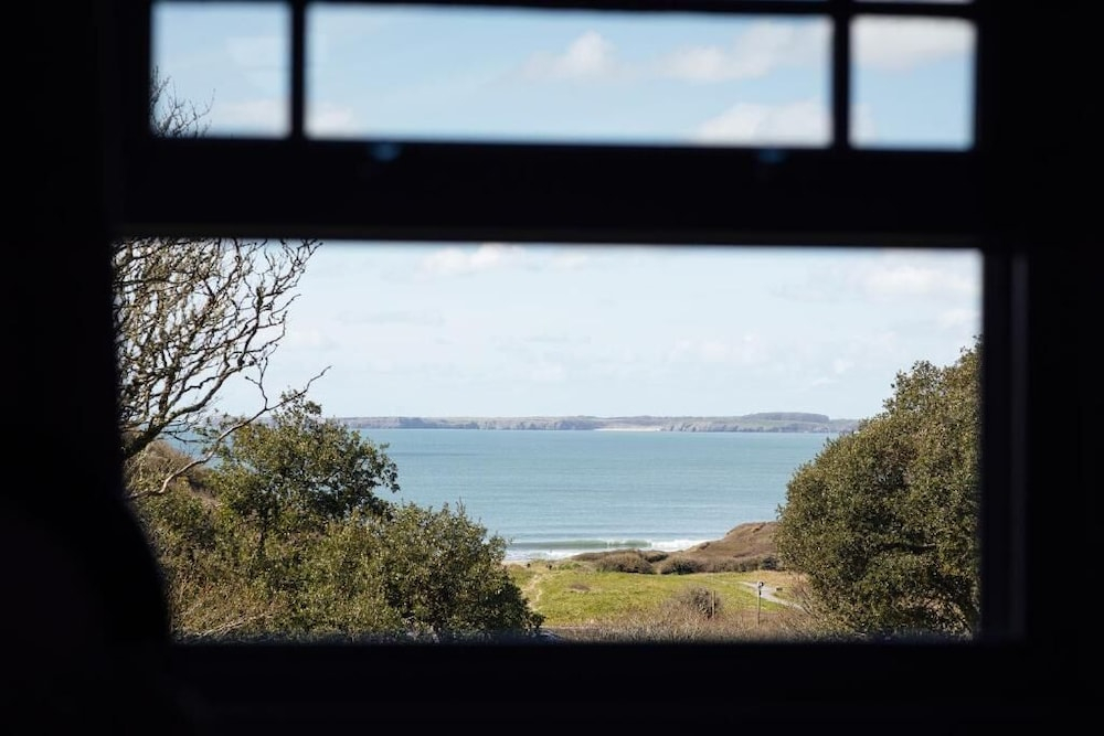 Castlemead Country House By The Sea